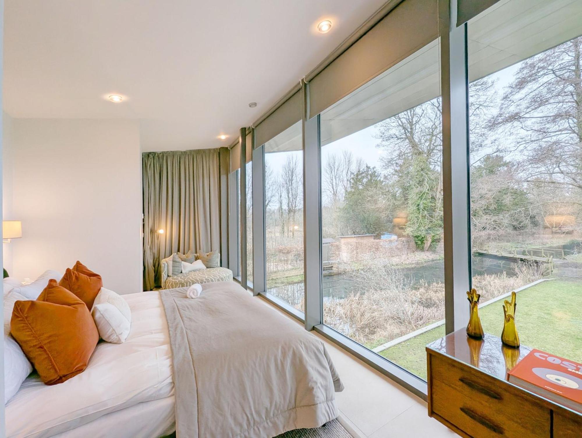 Stillwaters House - Avington Winchester Ovington  ภายนอก รูปภาพ